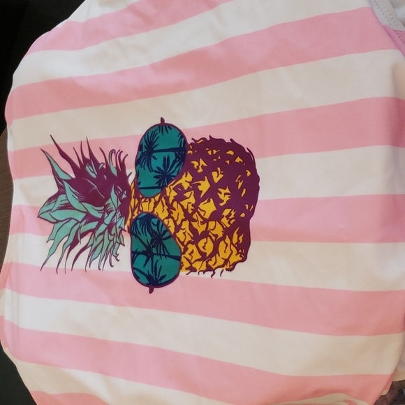IFFEI Pink and White Striped Swimsuit with a  🍍 Pineapple w/Sunglasses Size XL - Picture 2 of 9